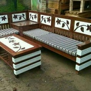 Kursi Garuda Jati Metro Jualo