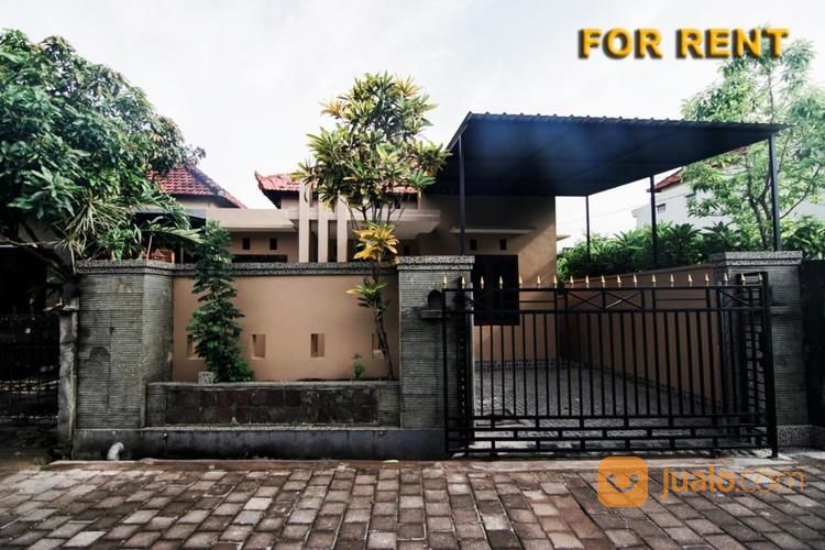 Dijual Sanur Denpasar Selatan Rumah 2 Lantai 3 Kamar Mandi 