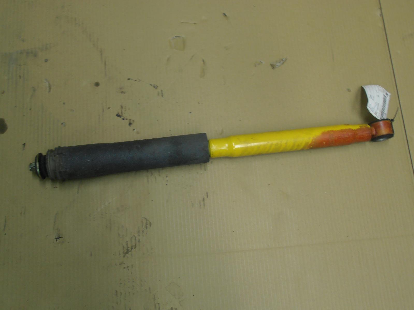 View Auto part Right Rear Strut Toyota Tarago 2001