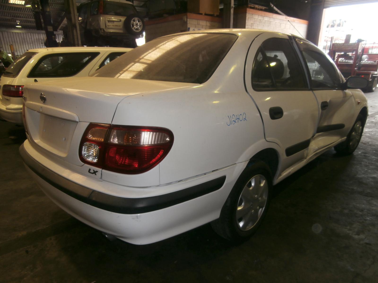 View Auto part Rear Garnish Nissan Pulsar 2001