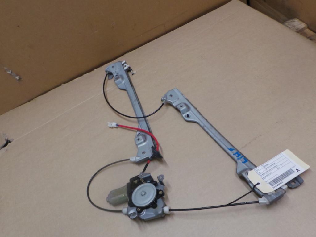 View Auto part Left Front Window Reg/Motor Nissan Skyline 2002