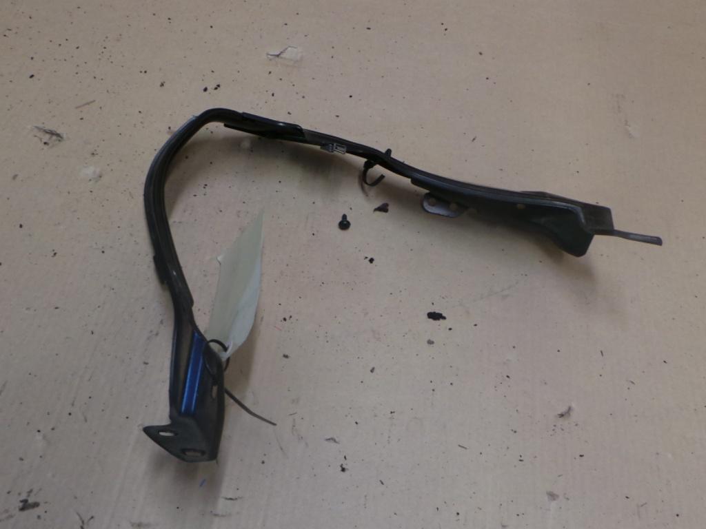 View Auto part Radiator Support Mercedes C Class 2004