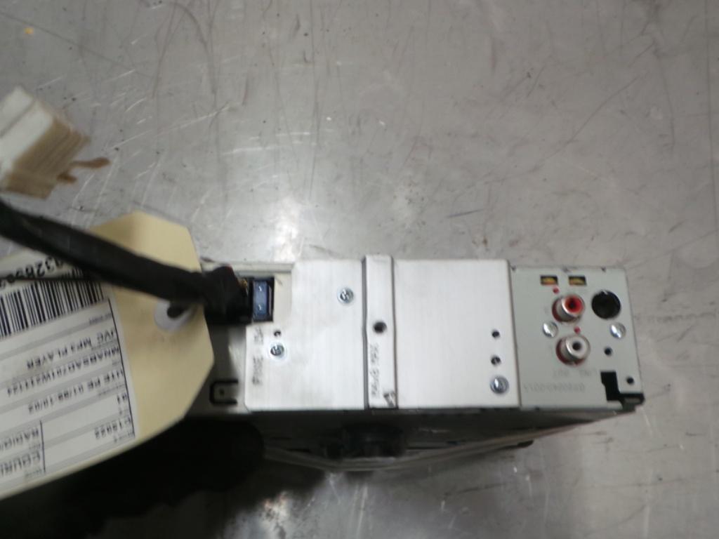 View Auto part Radio/Cd/Dvd/Sat/Tv Ford Courier 2001