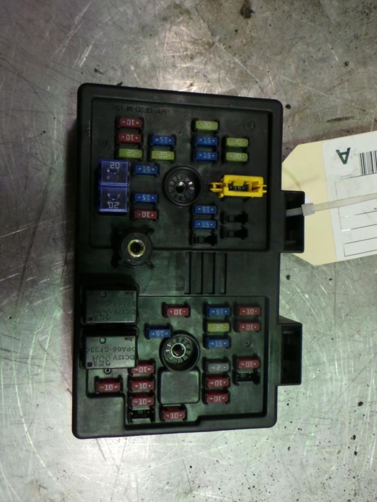View Auto part Fuse Box Holden Captiva 2008