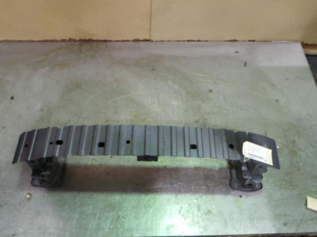 View Auto part F/Bar Reinforc/Brack Mazda 3 2005
