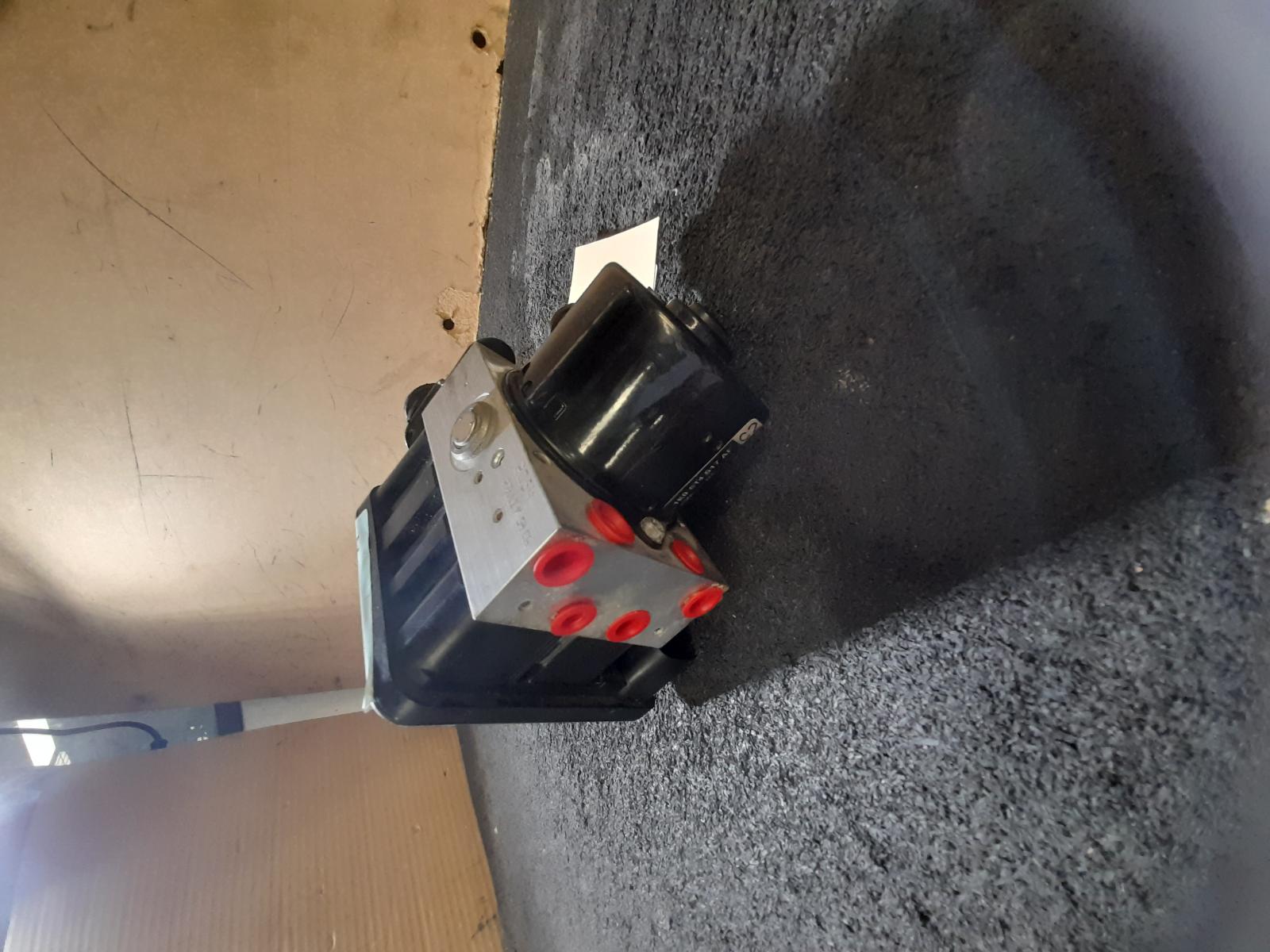 View Auto part Abs Pump/Modulator Volkswagen Jetta 2007