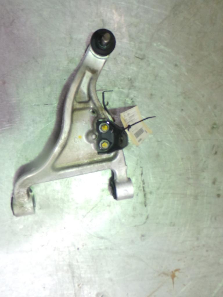 View Auto part Right Rear Trailing Arm Nissan Murano 2005