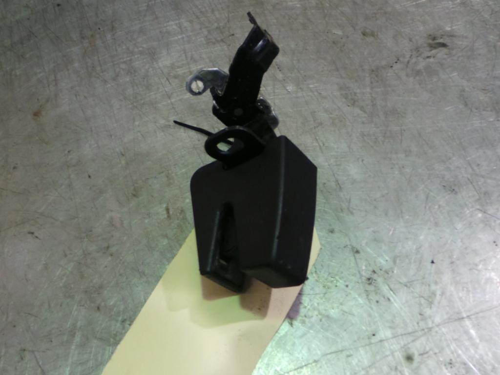 View Auto part Door/Boot/Gate Lock Volkswagen Caddy 2013