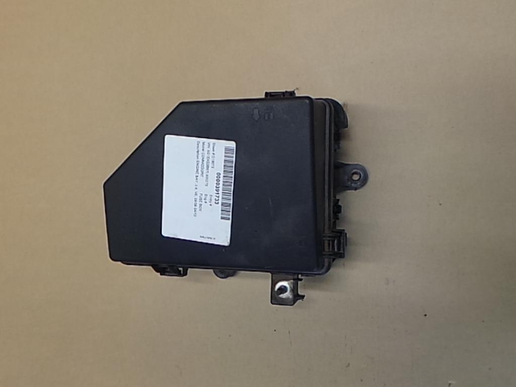 View Auto part Fuse Box Holden Commodore 2008