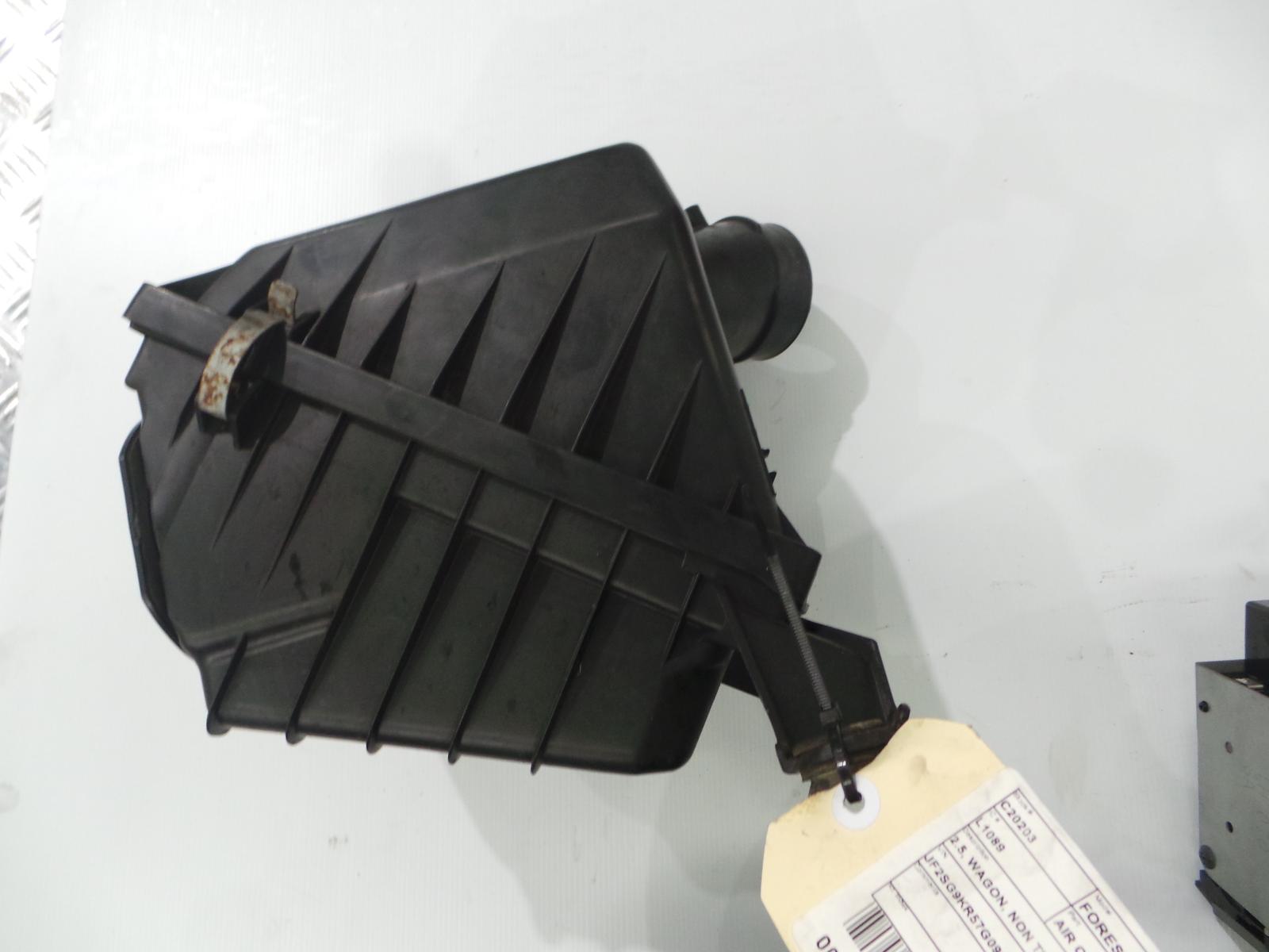 View Auto part Air Cleaner/Box Subaru Forester 2006