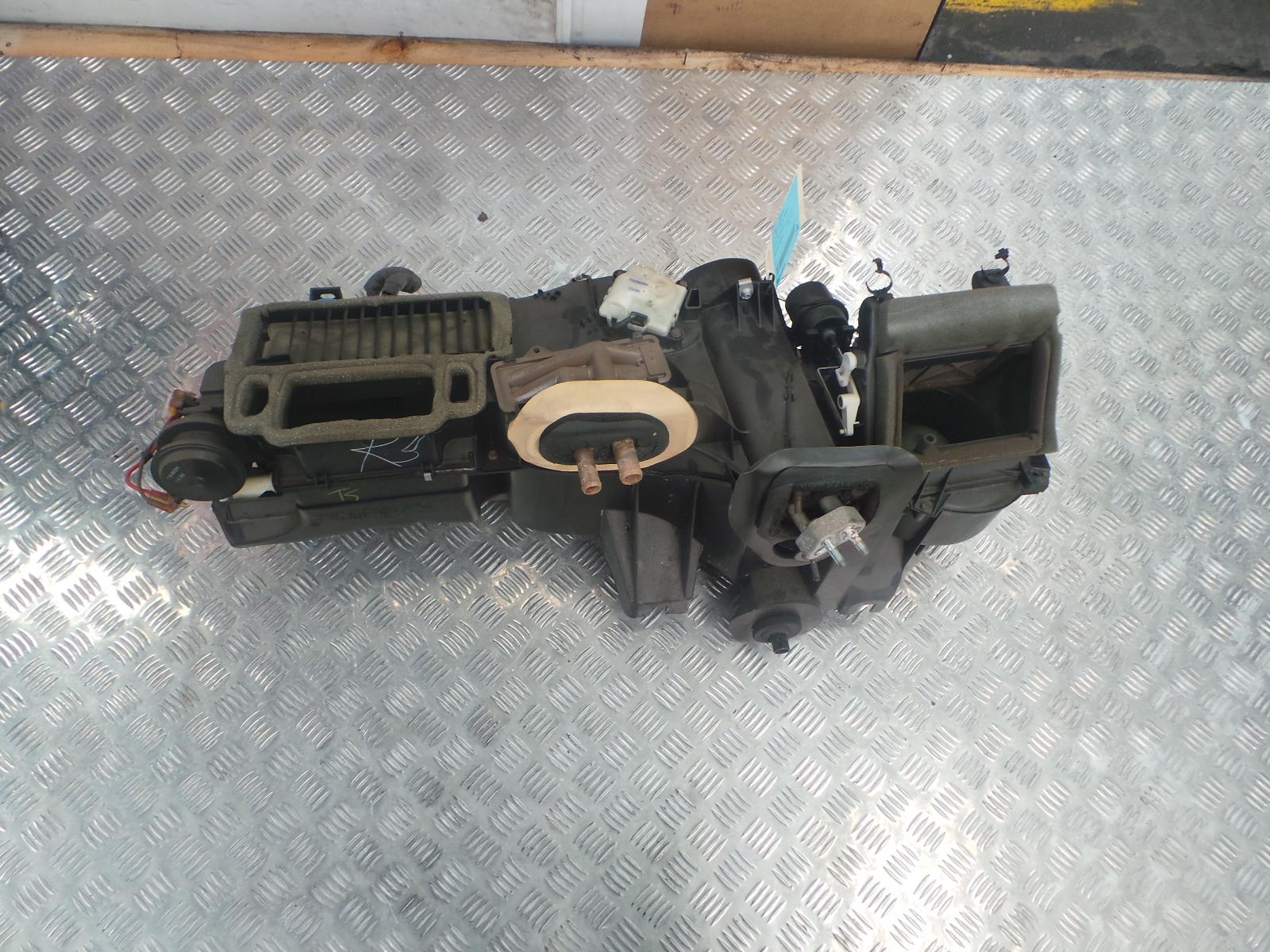 View Auto part Heater Core/Box Jeep Cherokee 2002