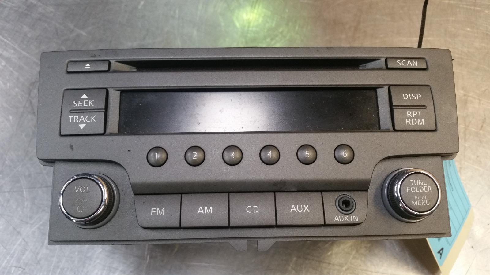 View Auto part Radio/Cd/Dvd/Sat/Tv Nissan Pulsar 2013