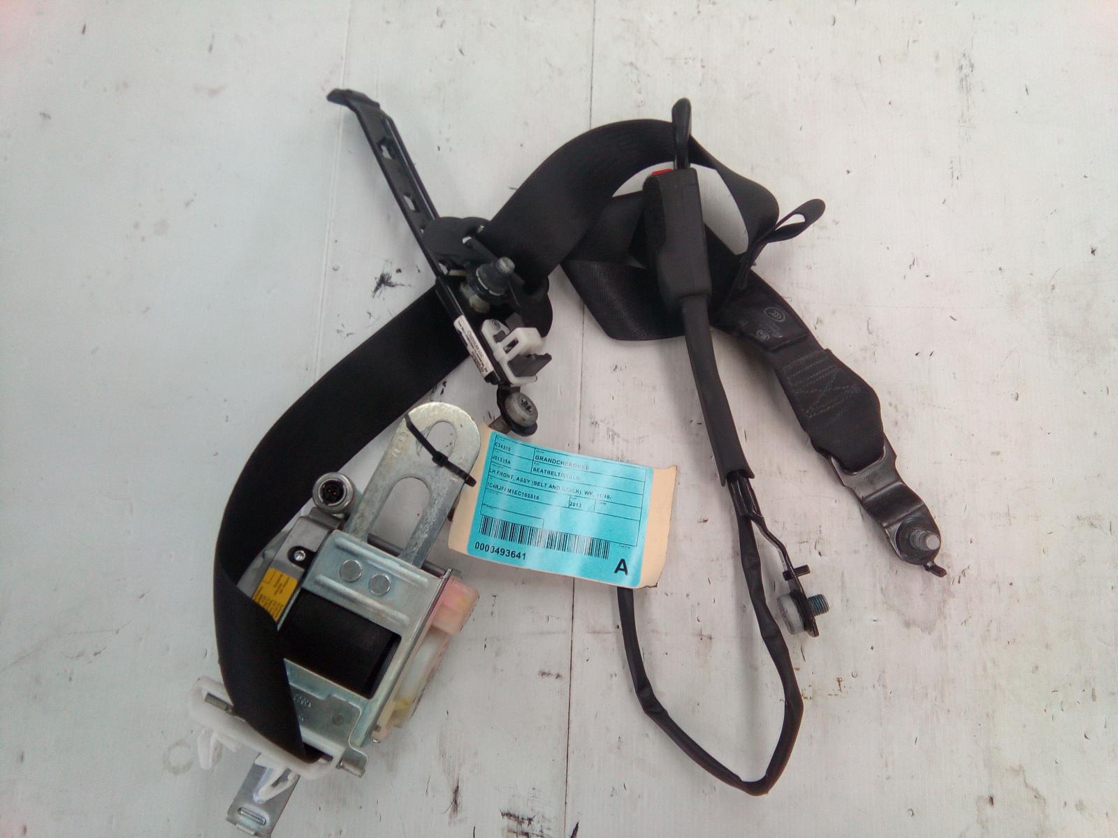 View Auto part Seatbelt/Stalk Jeep Grandcherokee 2013