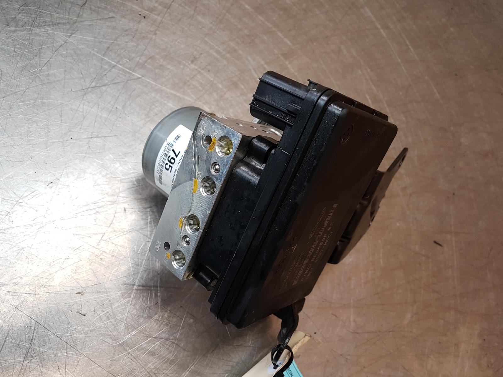 View Auto part Abs Pump/Modulator Hyundai Tucson 2017