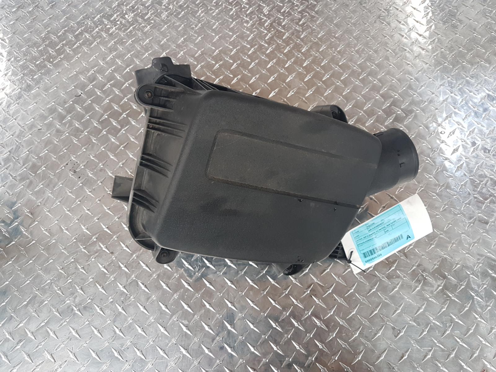 View Auto part Air Cleaner/Box Ford Falcon 2009