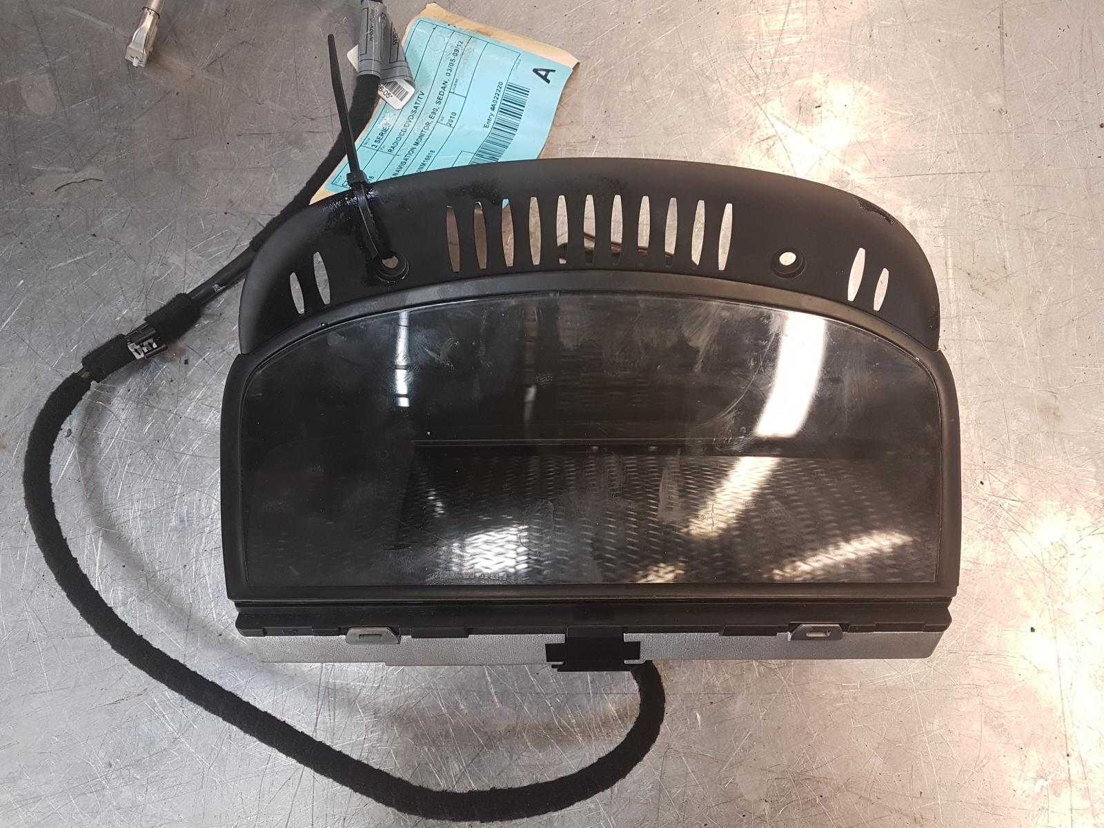 View Auto part Radio/Cd/Dvd/Sat/Tv Bmw 3 Series 2010