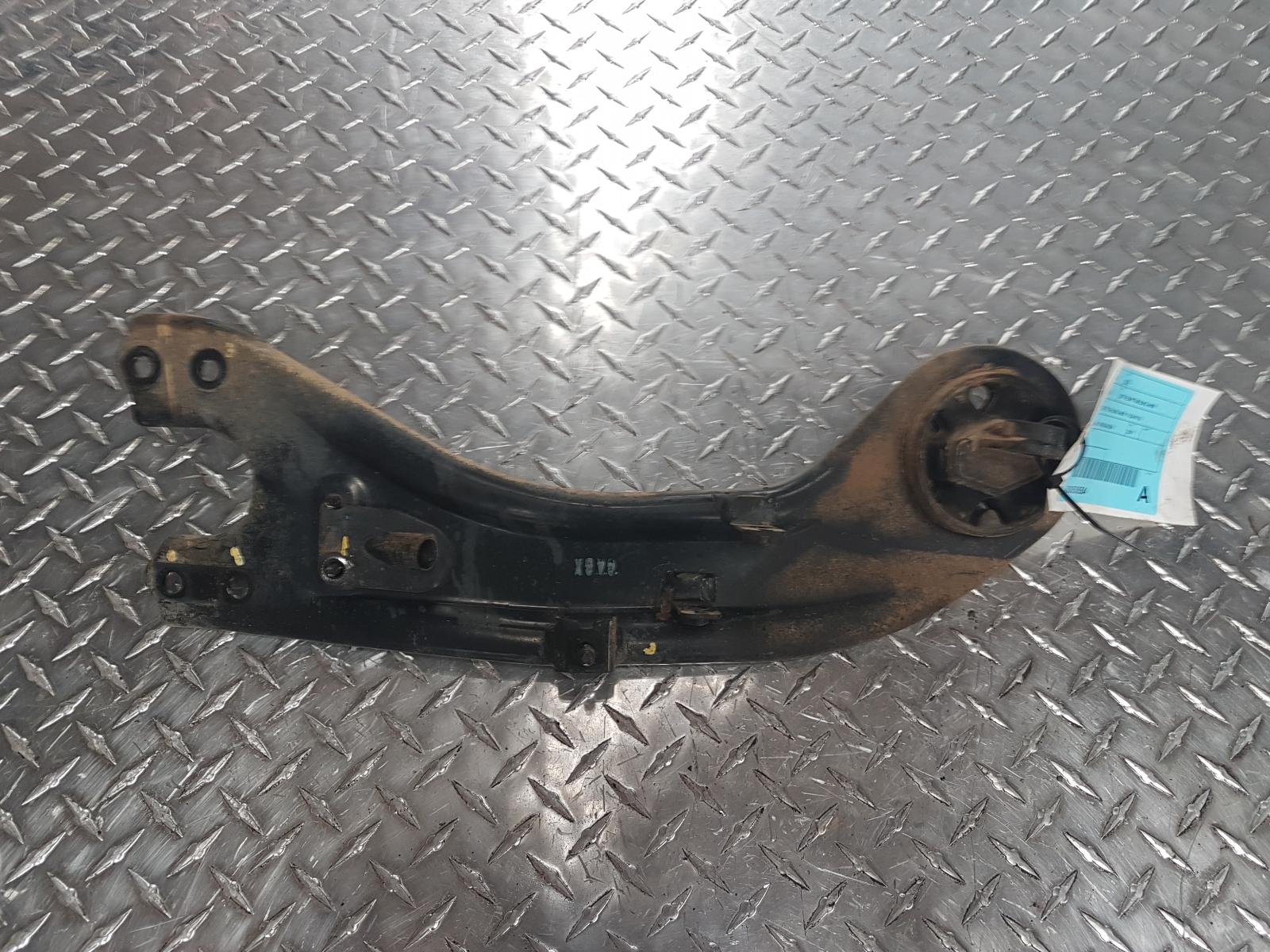 View Auto part Left Rear Trailing Arm Hyundai Ix35 2011