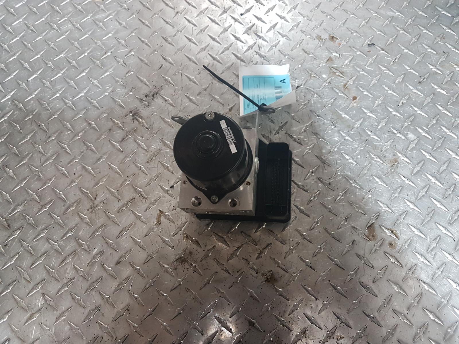 View Auto part Abs Pump/Modulator Bmw 1 Series 2010