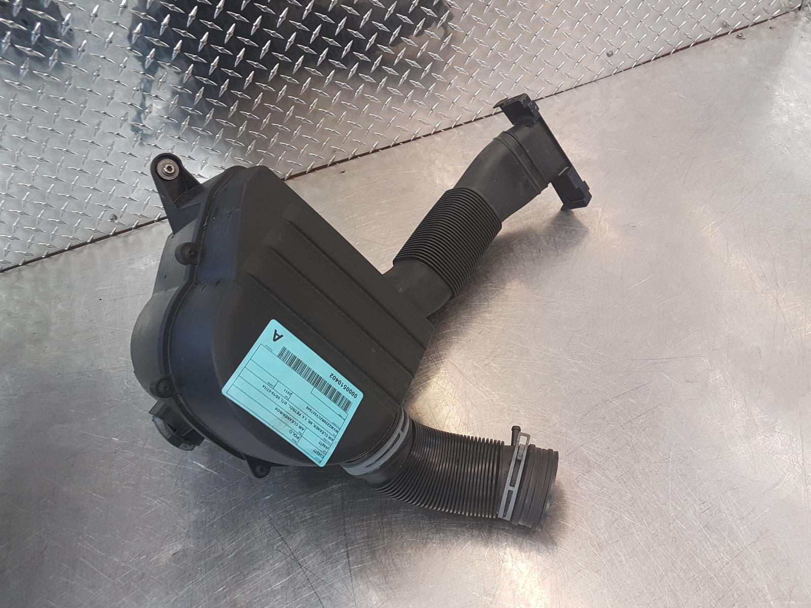 View Auto part Air Cleaner/Box Volkswagen Polo 2011