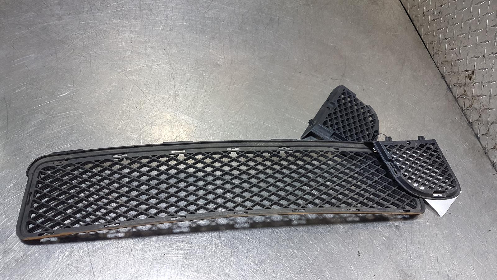 View Auto part Grille Hyundai Tucson 2008