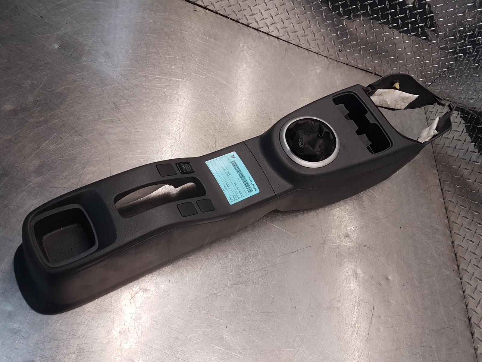 View Auto part Console Suzuki Sx4 2008