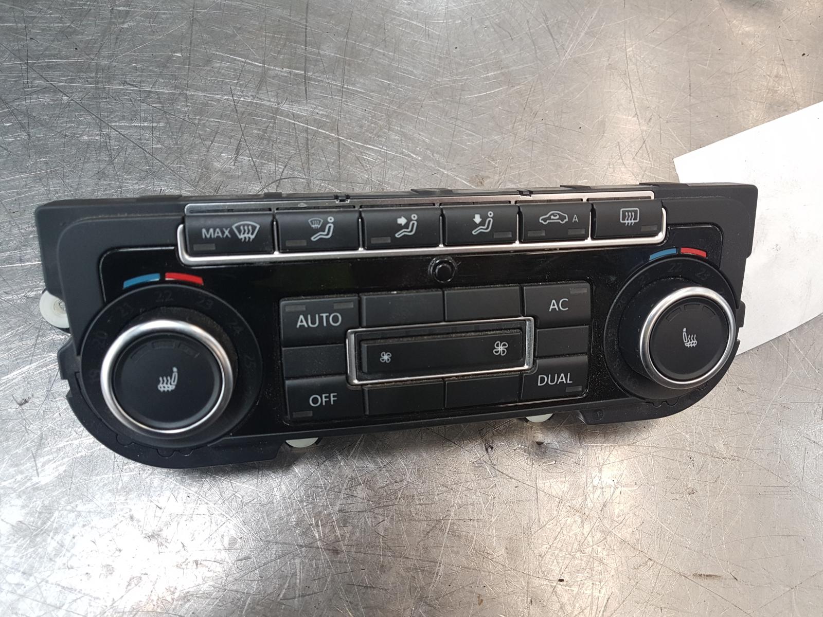 View Auto part Heater/Ac Controls Volkswagen Passat 2012
