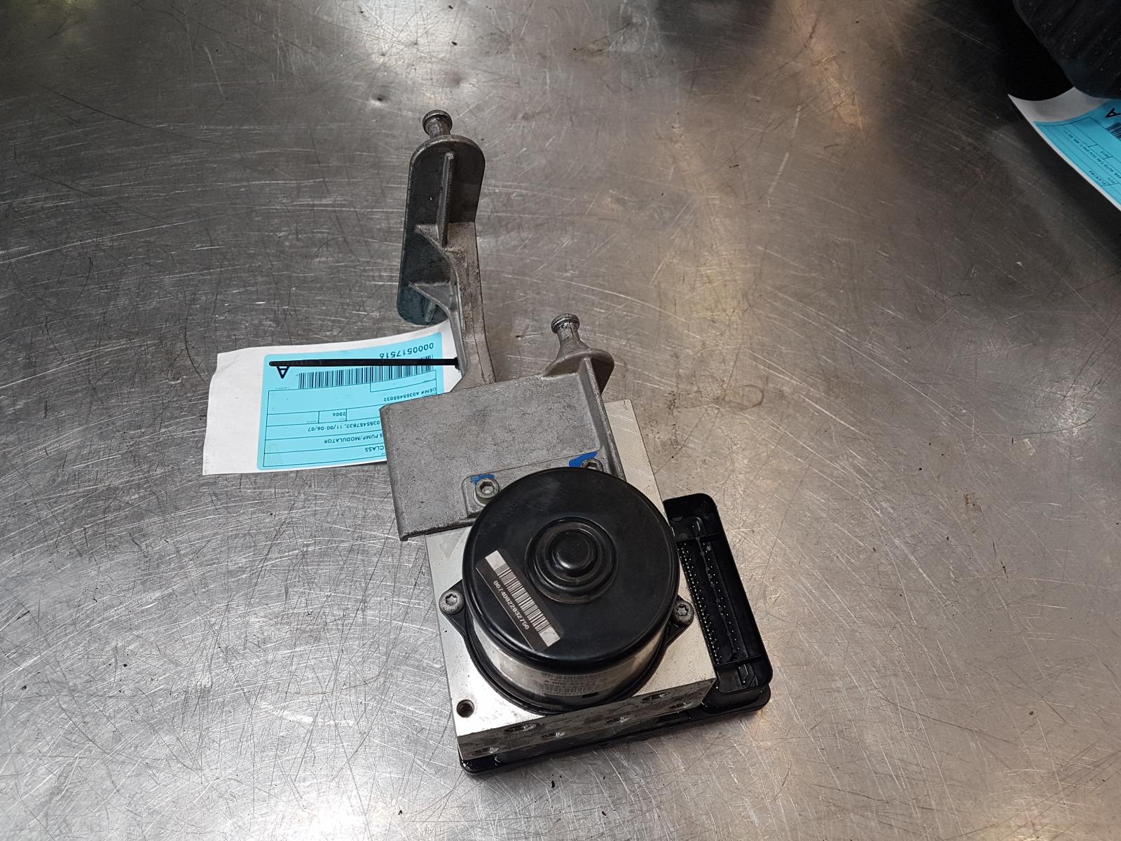 View Auto part Abs Pump/Modulator Mercedes C Class 2006