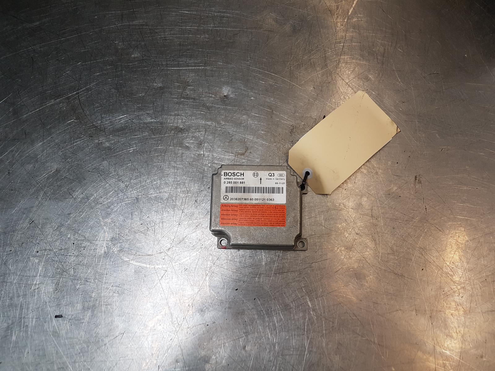 View Auto part Airbag Module/Sensor Mercedes C Class 2006