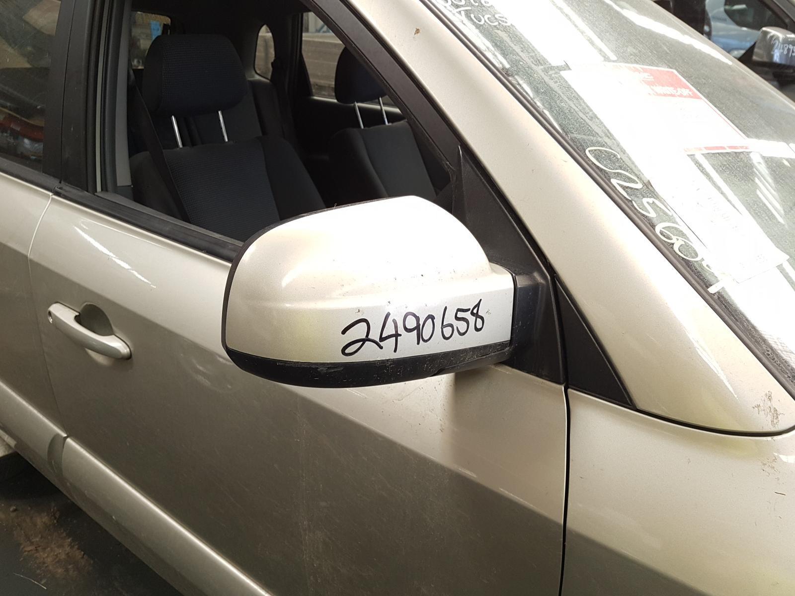 View Auto part Right Door Mirror Hyundai Tucson 2005