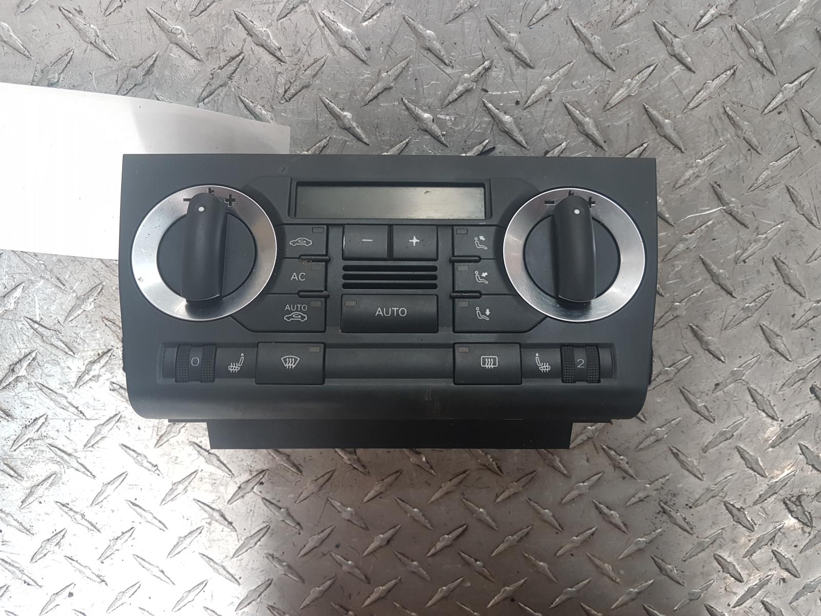 View Auto part Heater/Ac Controls Audi A3 2009
