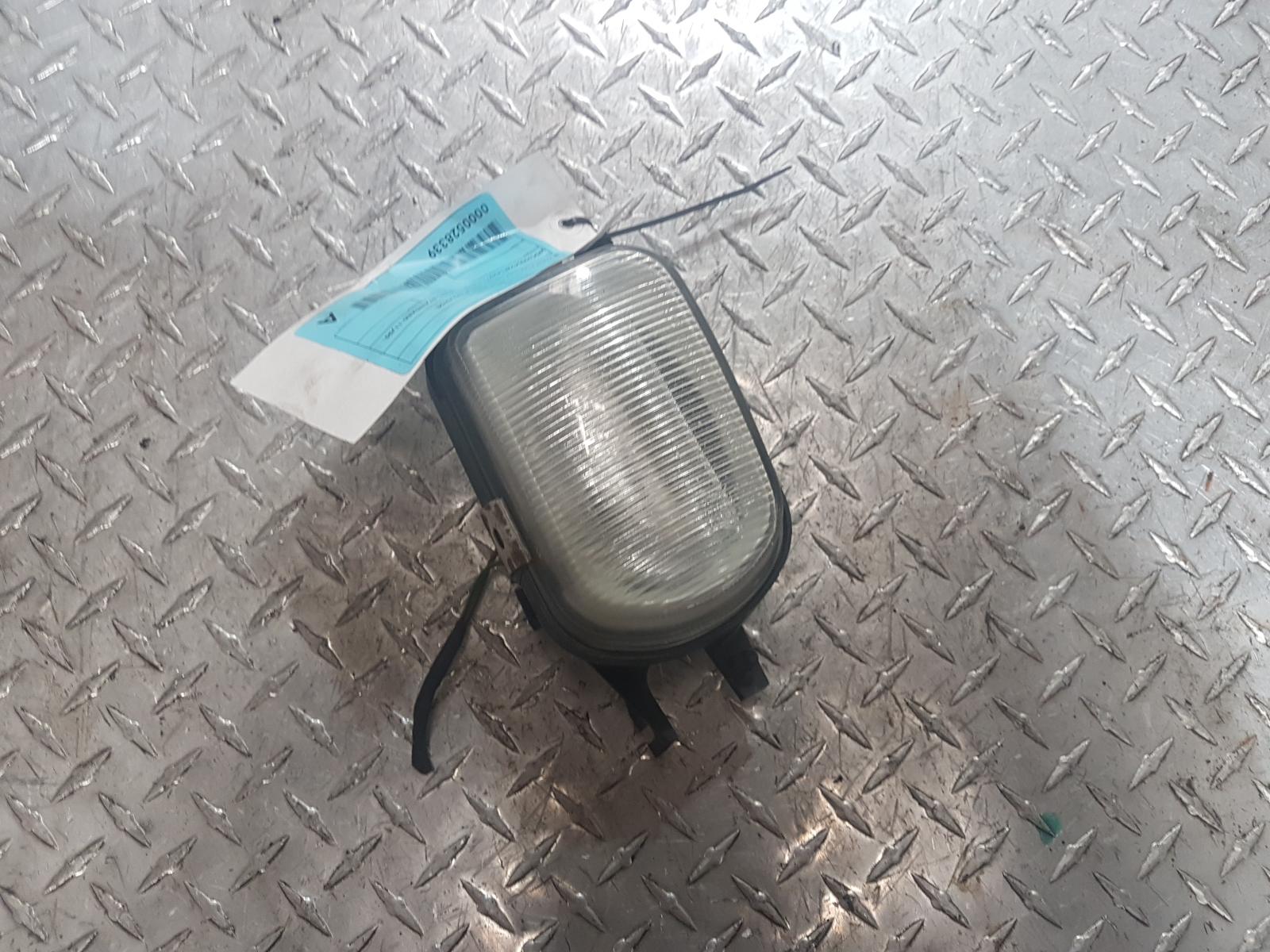 View Auto part Left Indicator/Fog/Side Mercedes C Class 2004