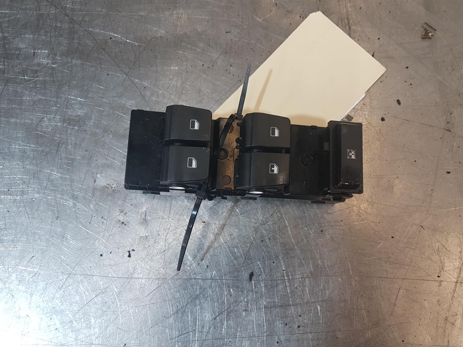 View Auto part Pwr Dr Wind Switch Hyundai I30 2018