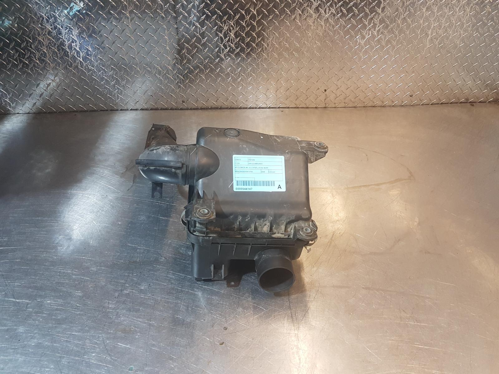 View Auto part Air Cleaner/Box Mitsubishi Triton 2008