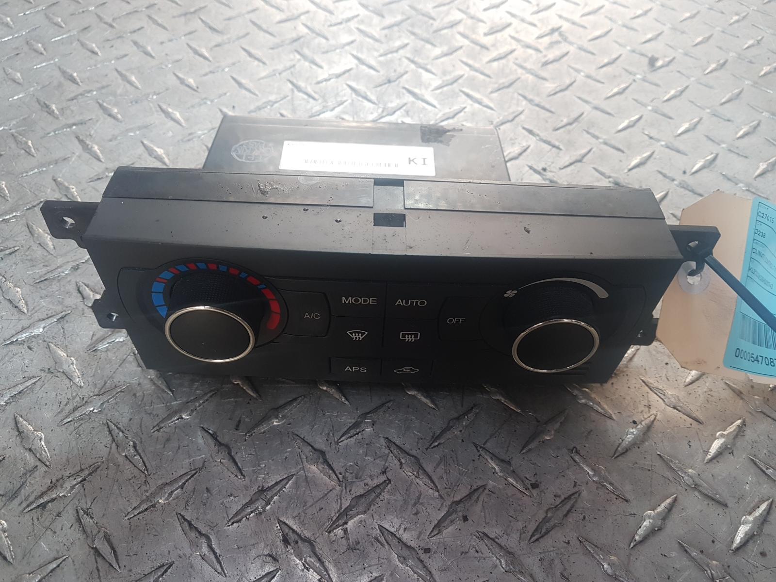 View Auto part Heater/Ac Controls Holden Captiva 2007