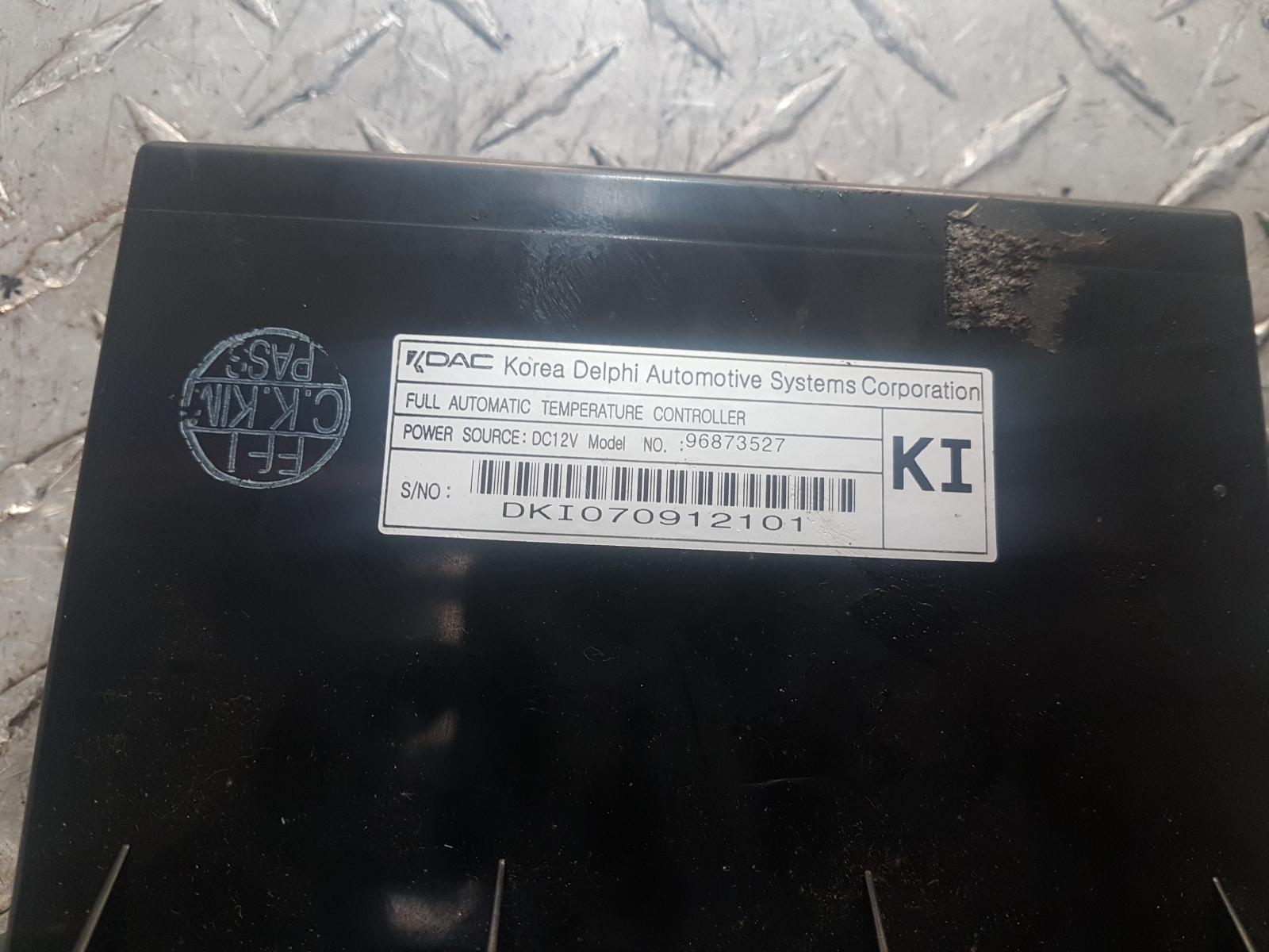 View Auto part Heater/Ac Controls Holden Captiva 2007