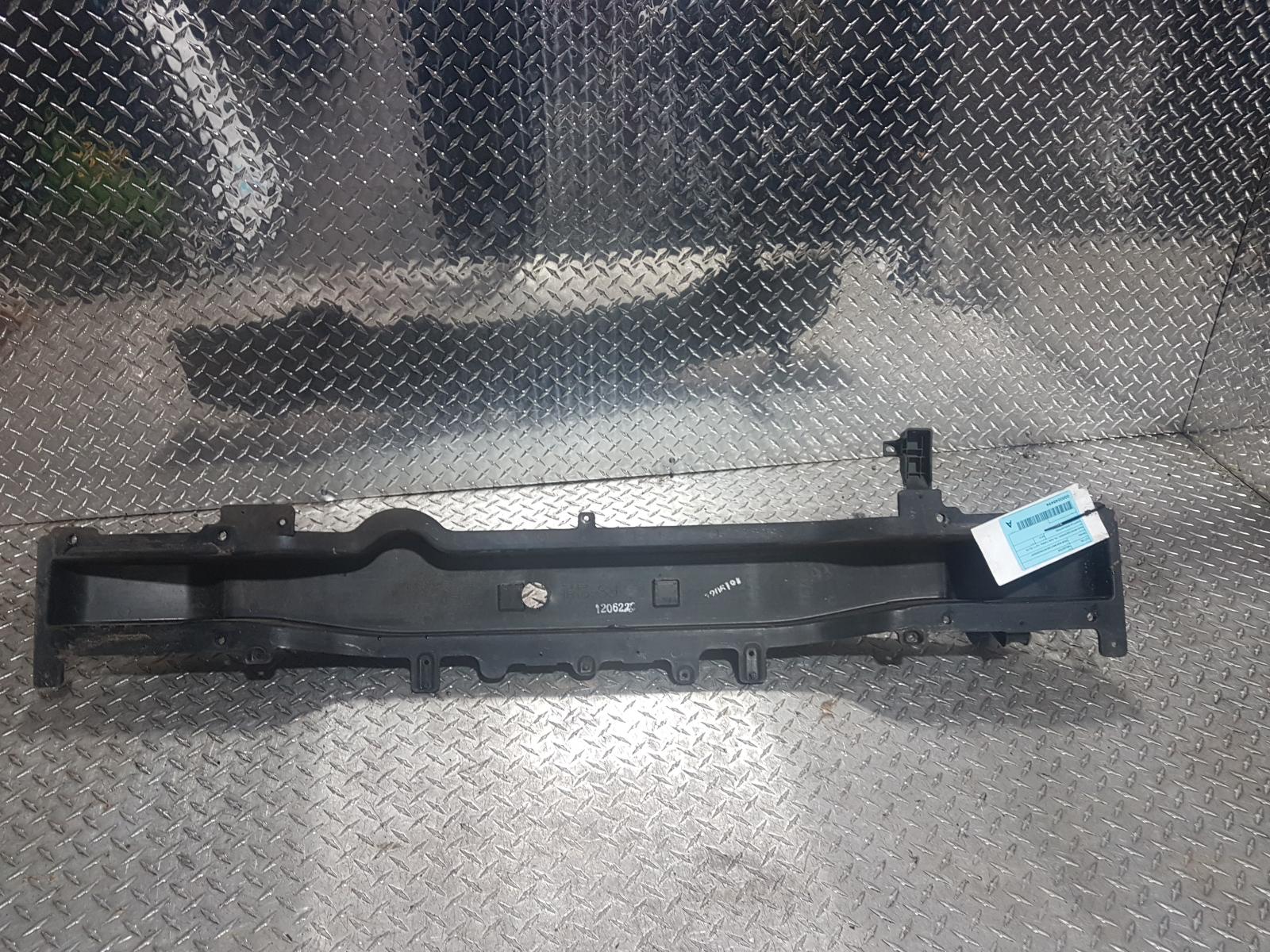 View Auto part R/Bar Bracket/Reinfo Hyundai Veloster 2012