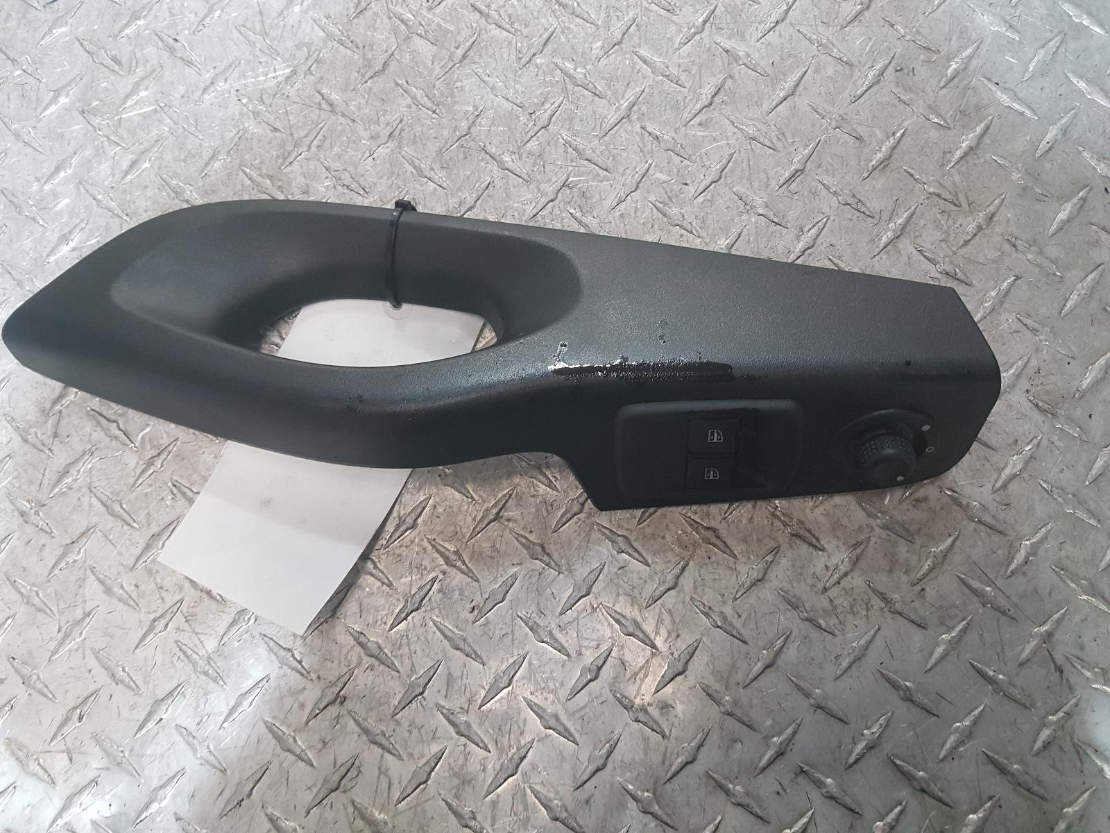 View Auto part Pwr Dr Wind Switch Renault Trafic 2018