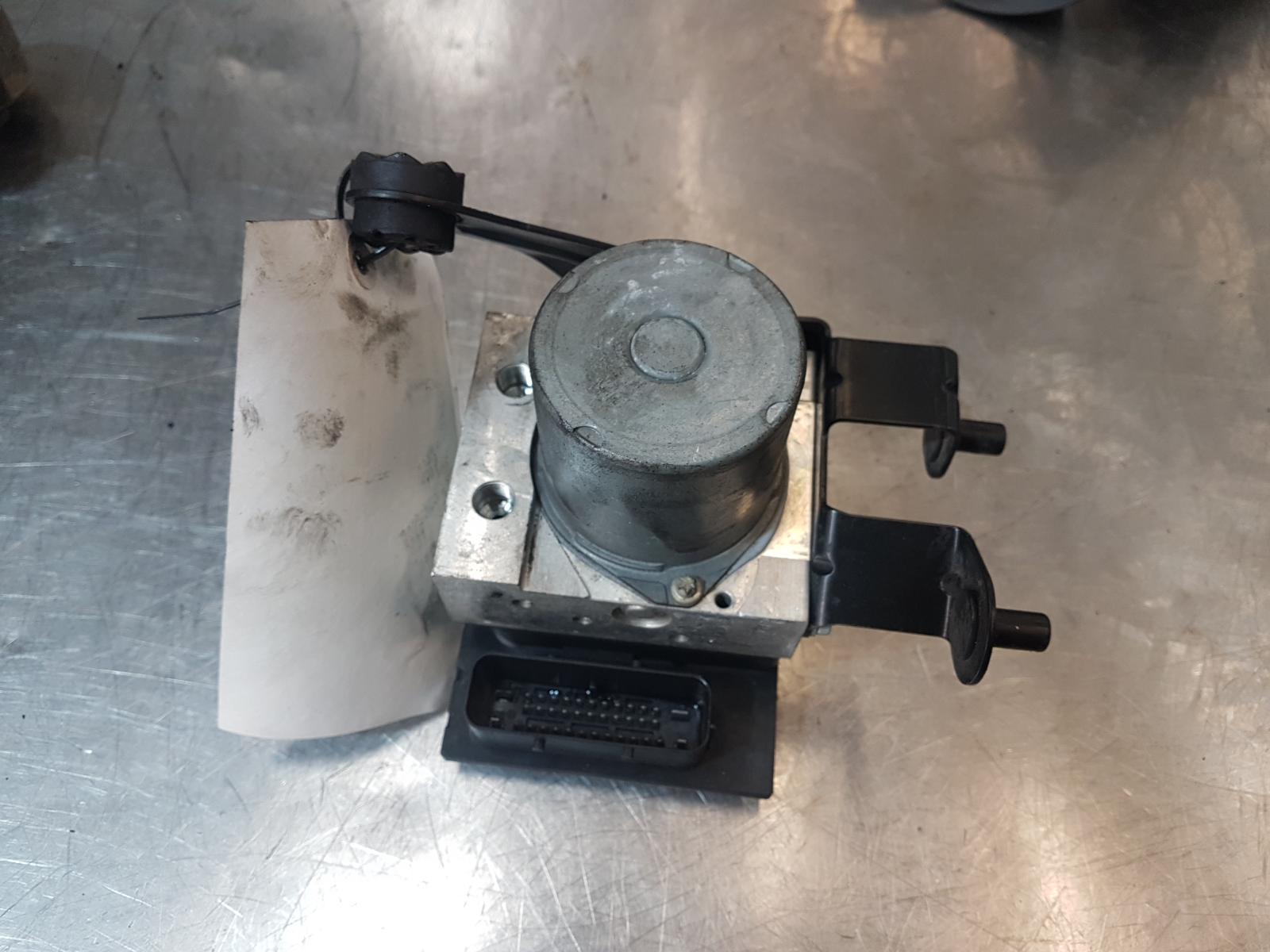 View Auto part Abs Pump/Modulator Bmw 5 Series 2006