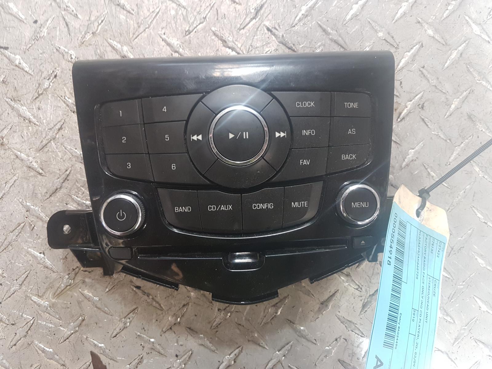 View Auto part Radio/Cd/Dvd/Sat/Tv Holden Cruze 2010