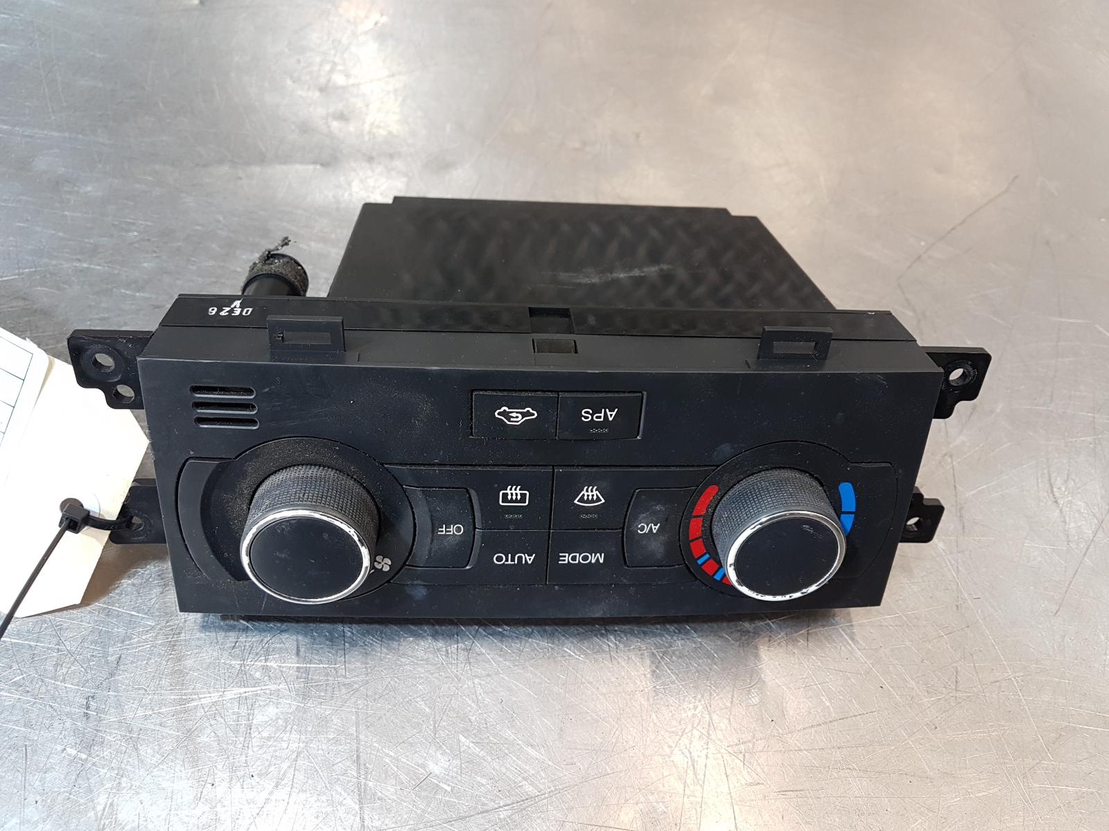 View Auto part Heater/Ac Controls Holden Captiva 2010