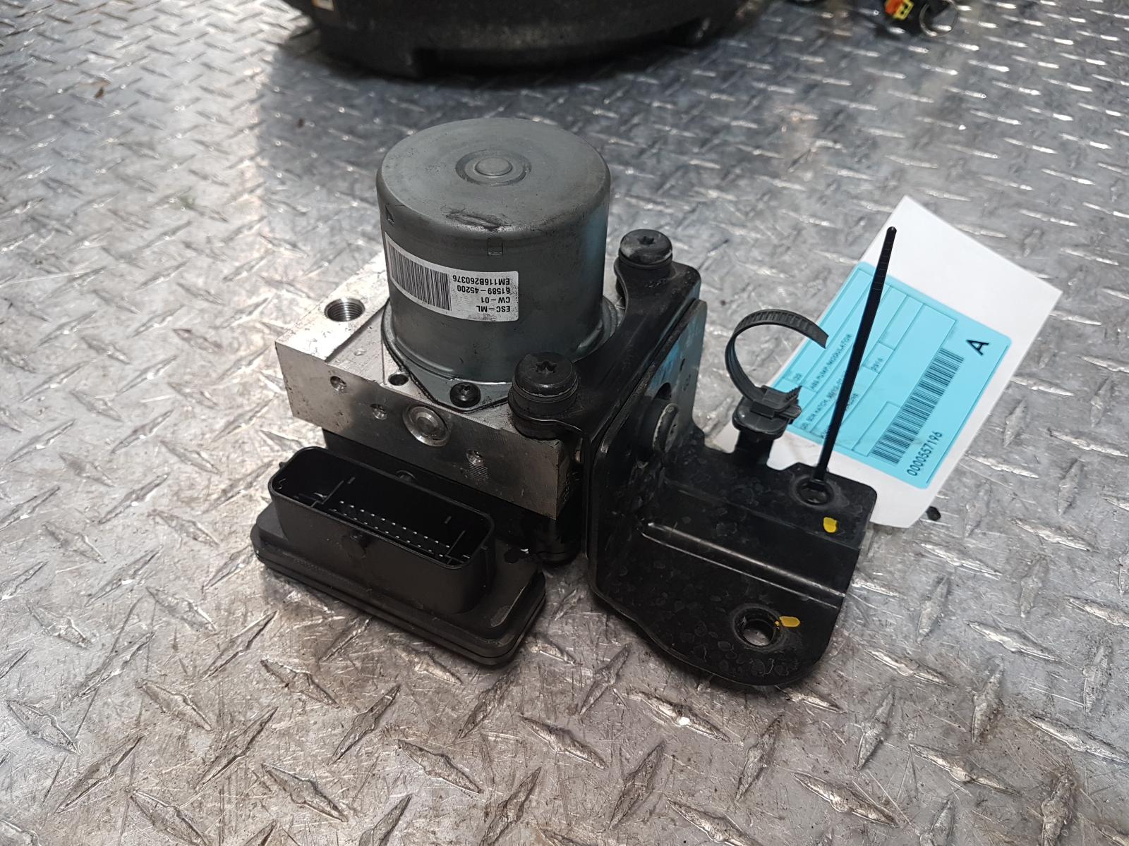 View Auto part Abs Pump/Modulator Hyundai I30 2016