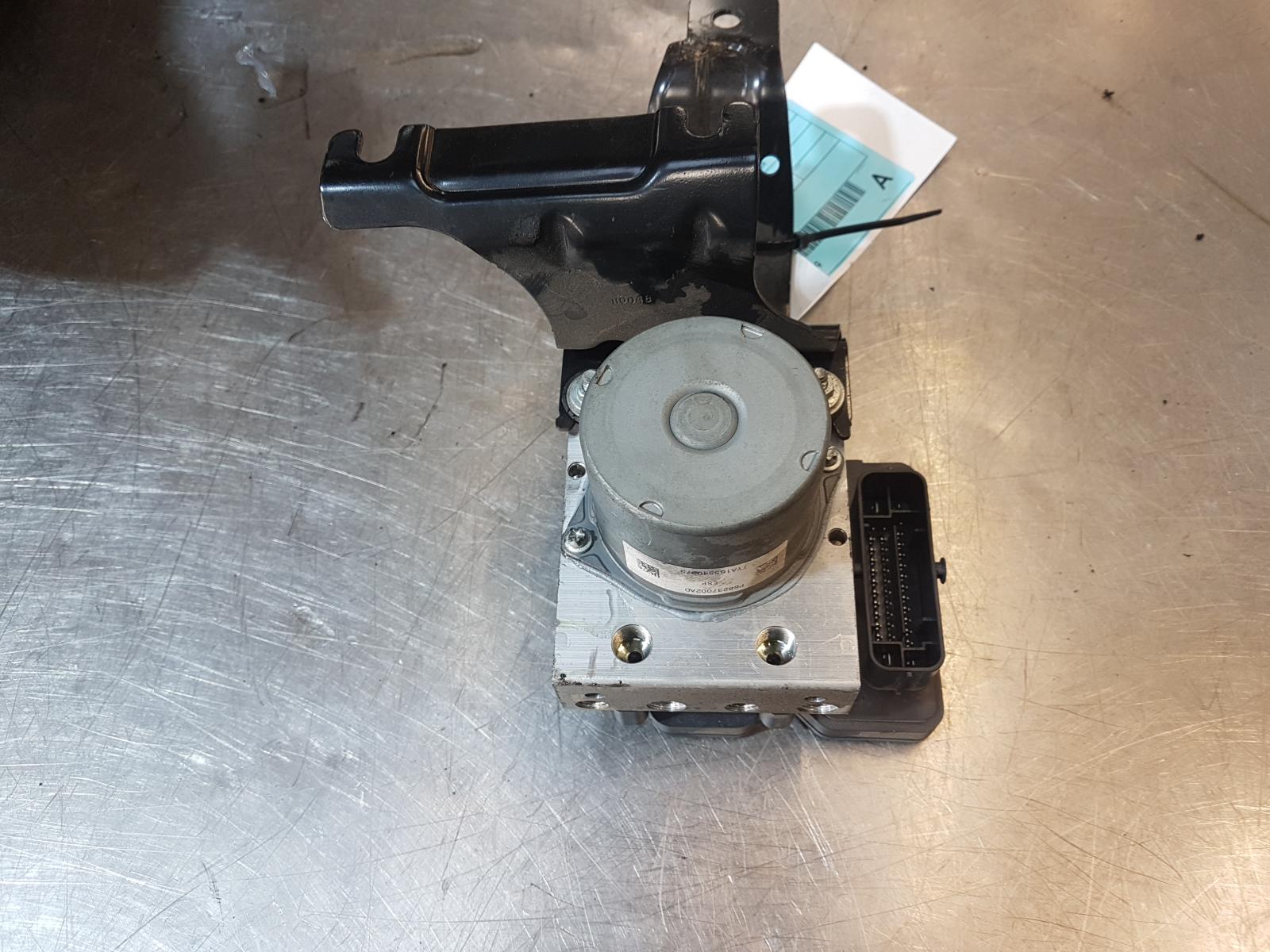 View Auto part Abs Pump/Modulator Jeep Cherokee 2015