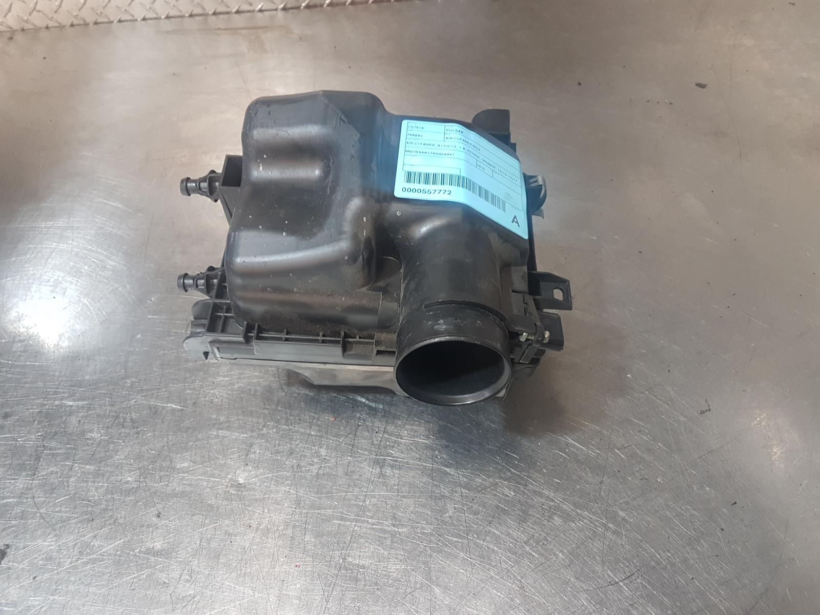 View Auto part Air Cleaner/Box Nissan Pulsar 2013