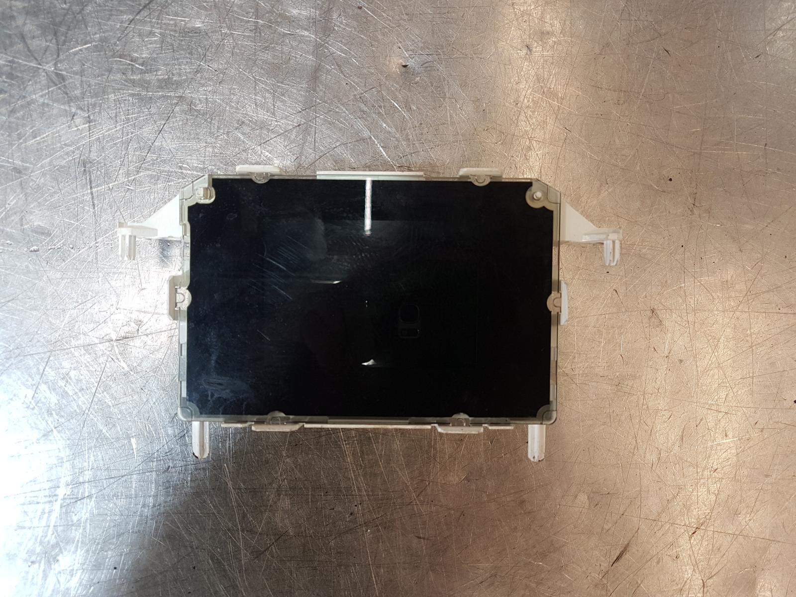 View Auto part Radio/Cd/Dvd/Sat/Tv Ford Fiesta 2015