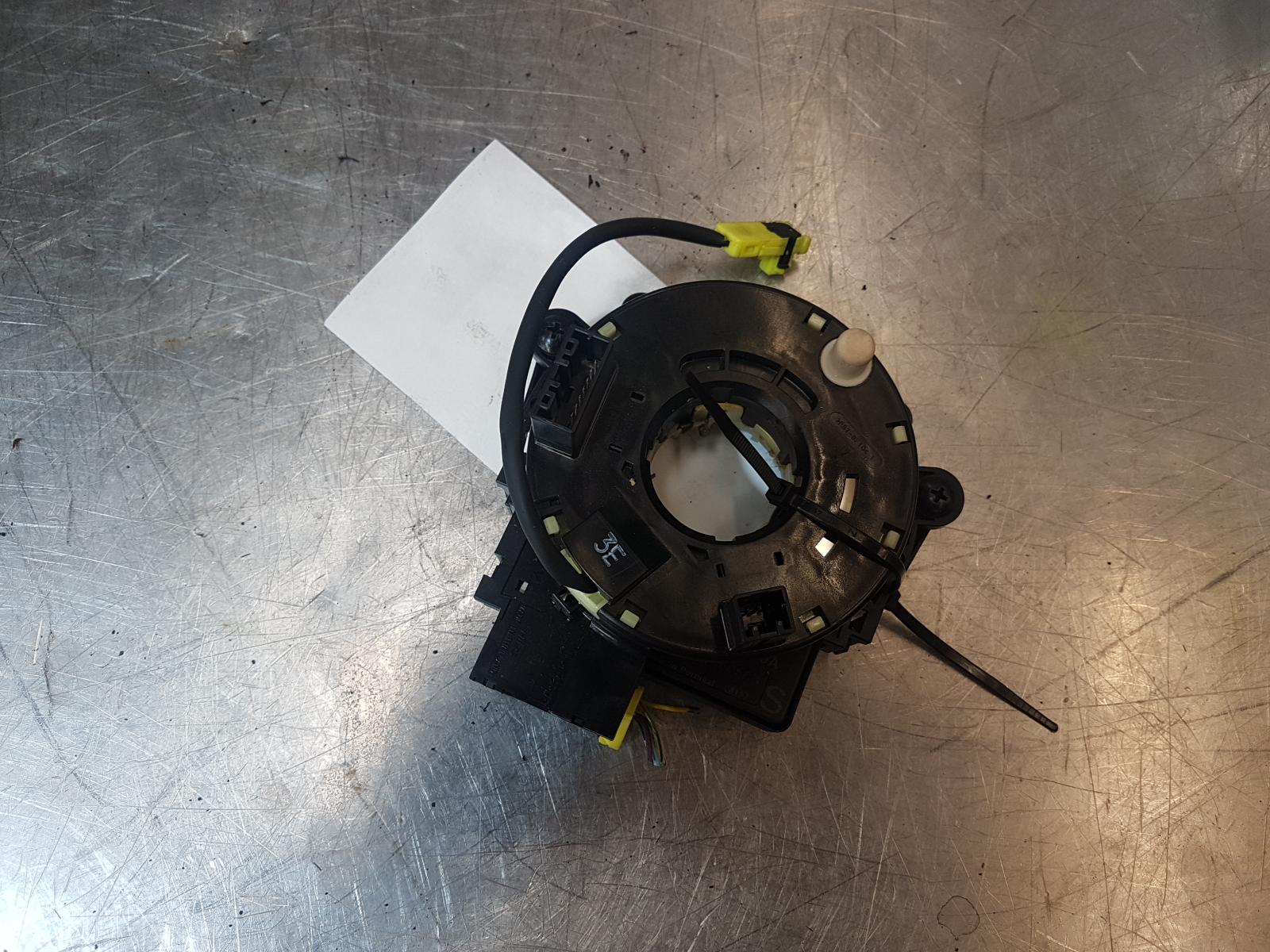 View Auto part Airbag Module/Sensor Nissan Juke 2015