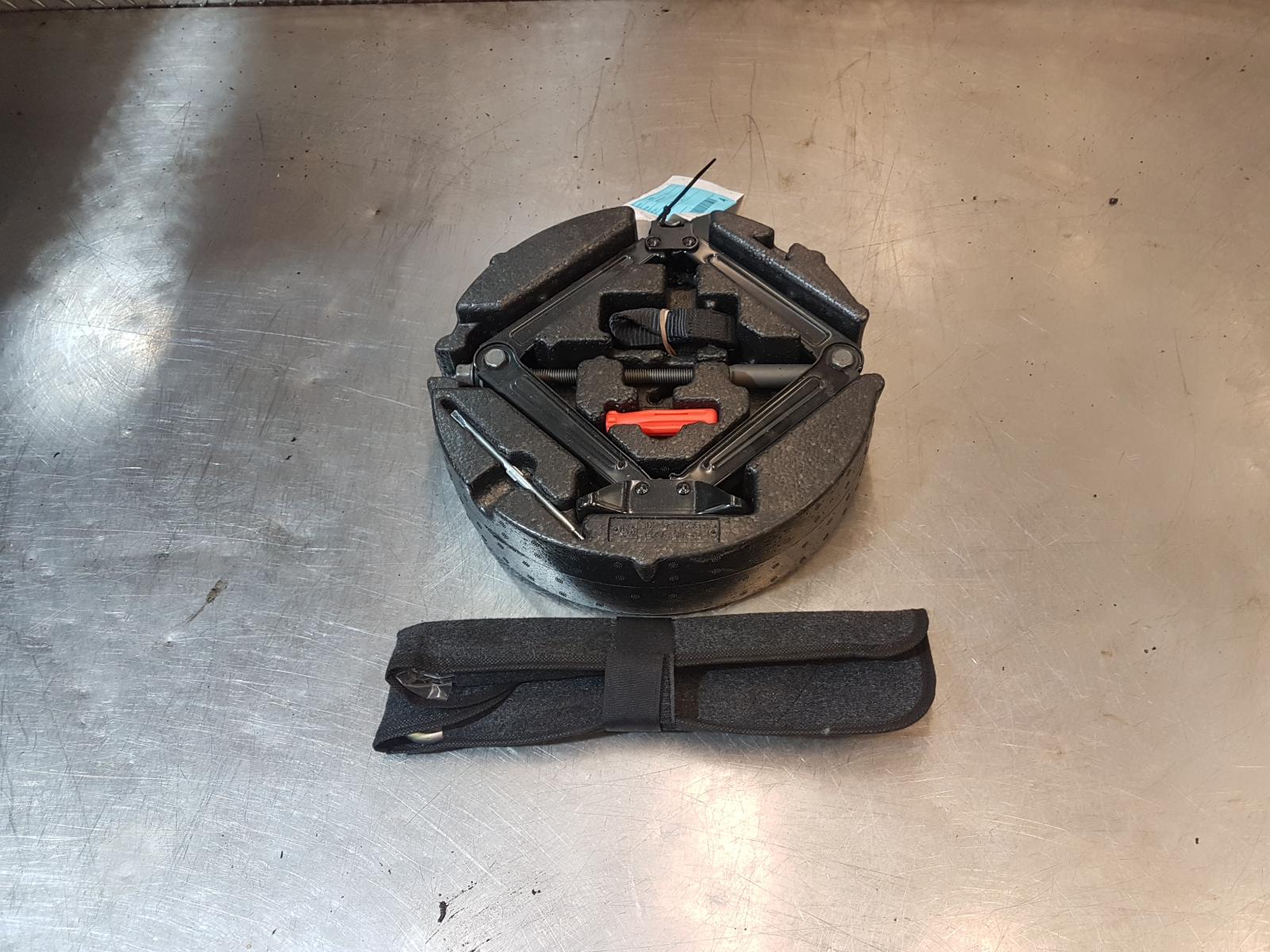 View Auto part Jack/Tool Kit Holden Cruze 2013