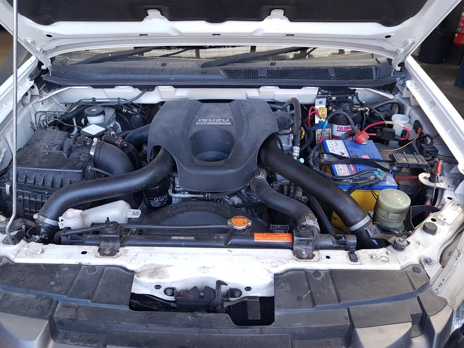 View Auto part Engine Isuzu Dmax 2013