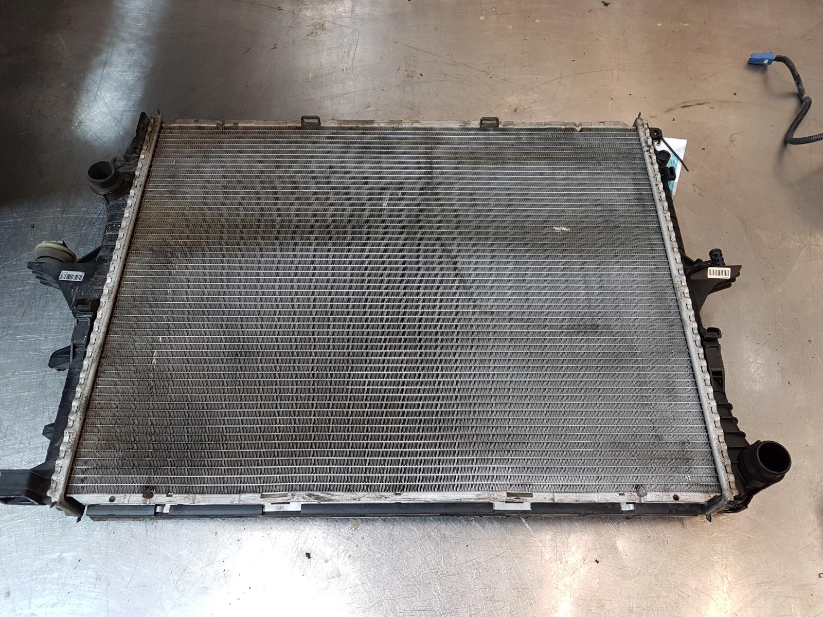 View Auto part Radiator Volkswagen Touareg 2008