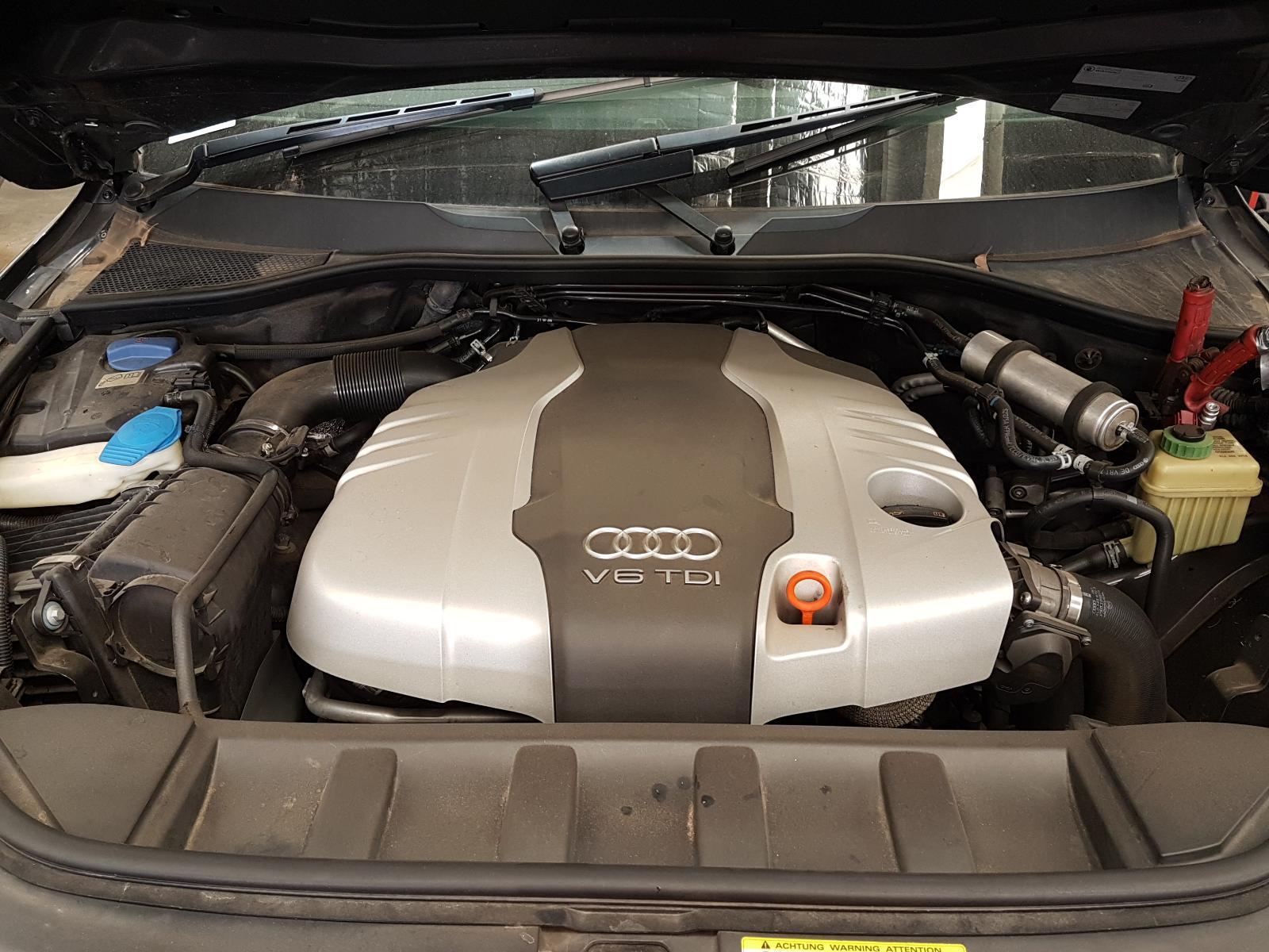 View Auto part Engine Audi Q7 2011