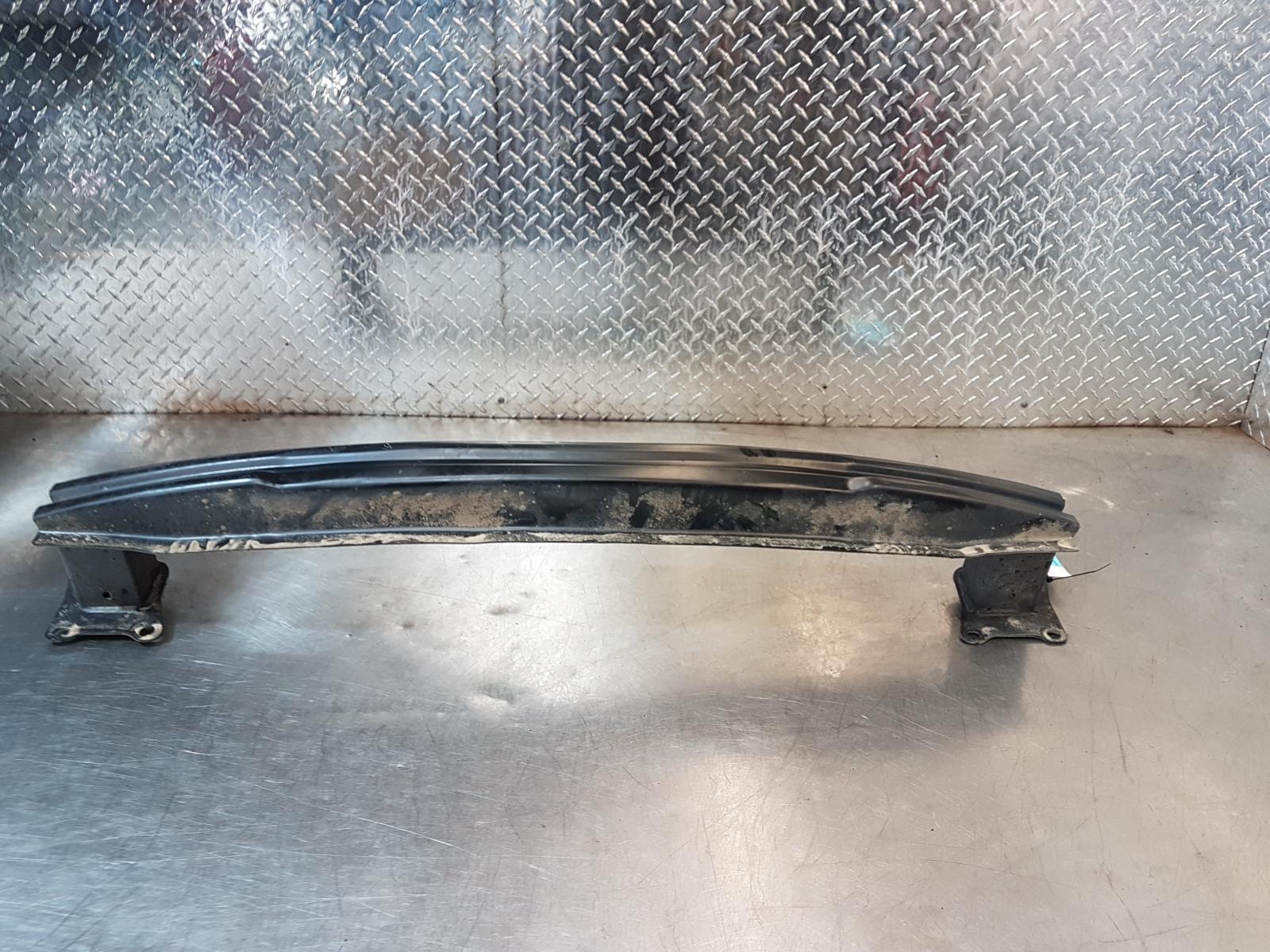 View Auto part R/Bar Bracket/Reinfo Volkswagen Golf 2012